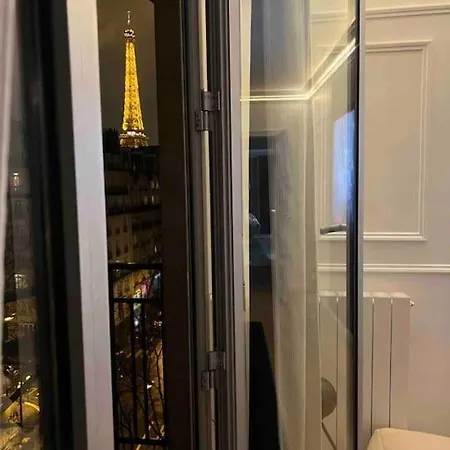 Luxury Eiffel Tower Apartment