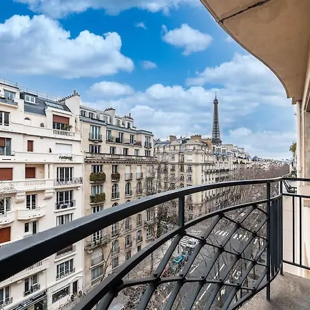 Luxury Eiffel Tower *