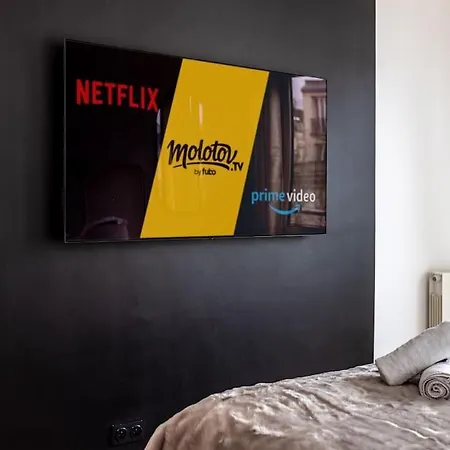 Luxury Eiffel Tower Apartment