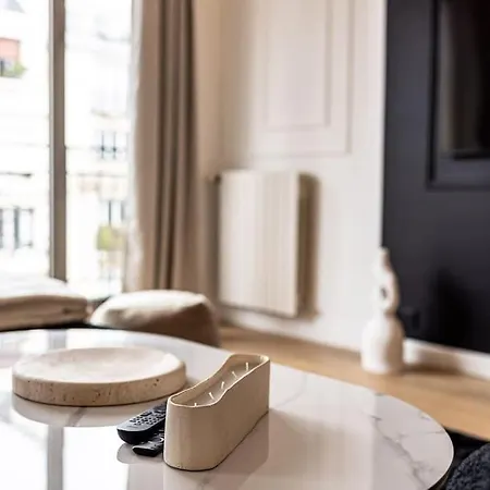 Luxury Eiffel Tower Appartement