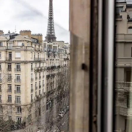 Luxury Eiffel Tower